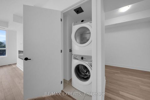 Photo 23 at 203 - 2075 King Road, King City, King