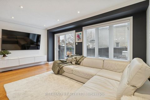 Photo 16 at 6 Summit Drive, Vellore Village, Vaughan