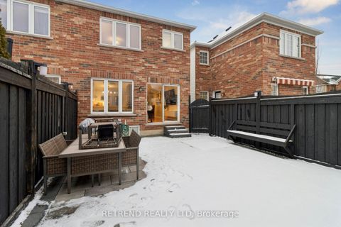 Photo 19 at 6 Summit Drive, Vellore Village, Vaughan