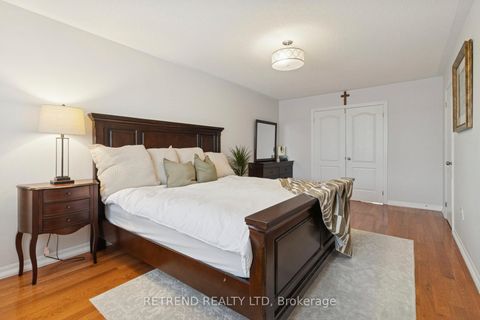 Photo 24 at 6 Summit Drive, Vellore Village, Vaughan