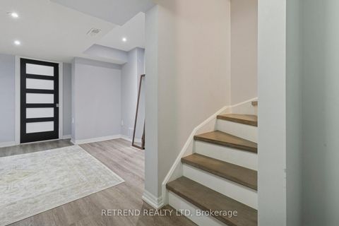 Photo 34 at 6 Summit Drive, Vellore Village, Vaughan