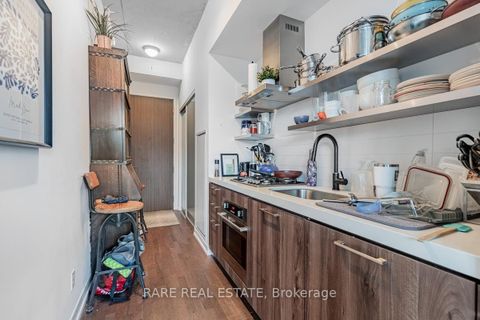 Photo 6 at 1004 - 560 King Street W, Waterfront Communities C1, Toronto