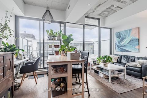 Photo 8 at 1004 - 560 King Street W, Waterfront Communities C1, Toronto