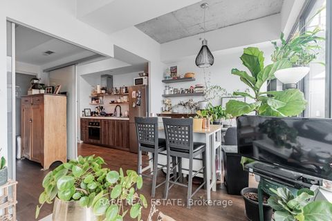 Photo 16 at 1004 - 560 King Street W, Waterfront Communities C1, Toronto