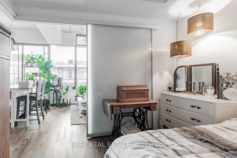 Photo 26 at 1004 - 560 King Street W, Waterfront Communities C1, Toronto