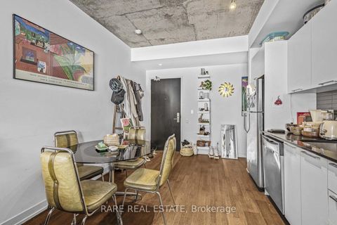 Photo 6 at 701 - 650 King Street W, Waterfront Communities C1, Toronto