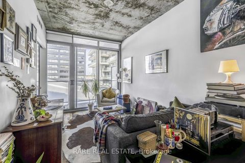 Photo 8 at 701 - 650 King Street W, Waterfront Communities C1, Toronto