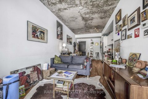 Photo 11 at 701 - 650 King Street W, Waterfront Communities C1, Toronto