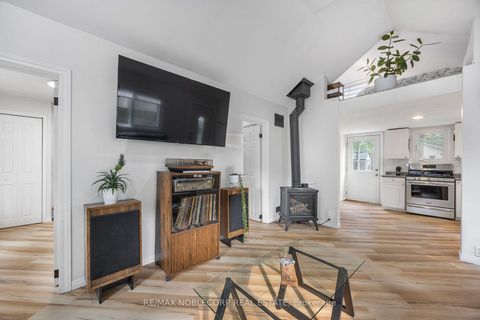 Photo 8 at 742 9th Line, Alcona, Innisfil