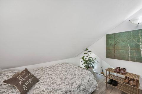 Photo 13 at 742 9th Line, Alcona, Innisfil