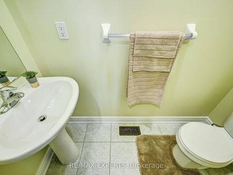 Photo 11 at 25 Killington Avenue, Kleinburg, Vaughan