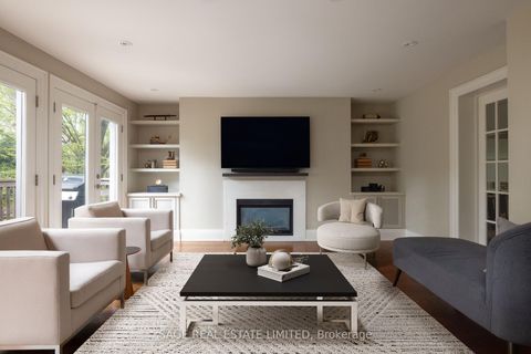 Photo 5 at 9 Canfield Place, Don Mills, Toronto