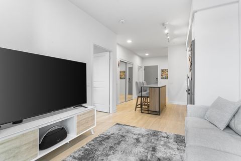 Photo 16 at A719 - 30 Upper Mall Way, Brownridge, Vaughan