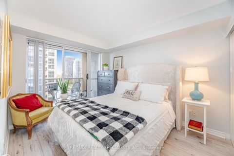 Photo 15 at 1005 - 5 Michael Power Place, City Centre West, Toronto