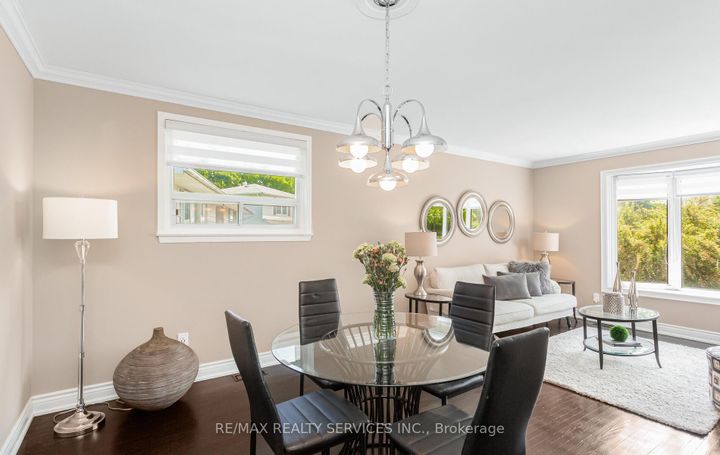 Photo 11 at 17 Croydon Court, Avondale, Brampton