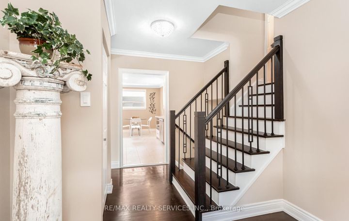 Photo 20 at 17 Croydon Court, Avondale, Brampton