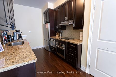 Photo 8 at 1 - 1 Hargrave Lane, York Mills, Toronto