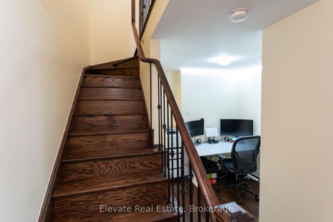 Photo 25 at 1 - 1 Hargrave Lane, York Mills, Toronto