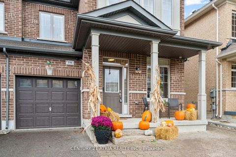 Photo 3 at 194 Kincardine Street, Kleinburg, Vaughan
