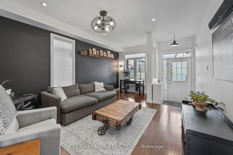 Photo 4 at 194 Kincardine Street, Kleinburg, Vaughan