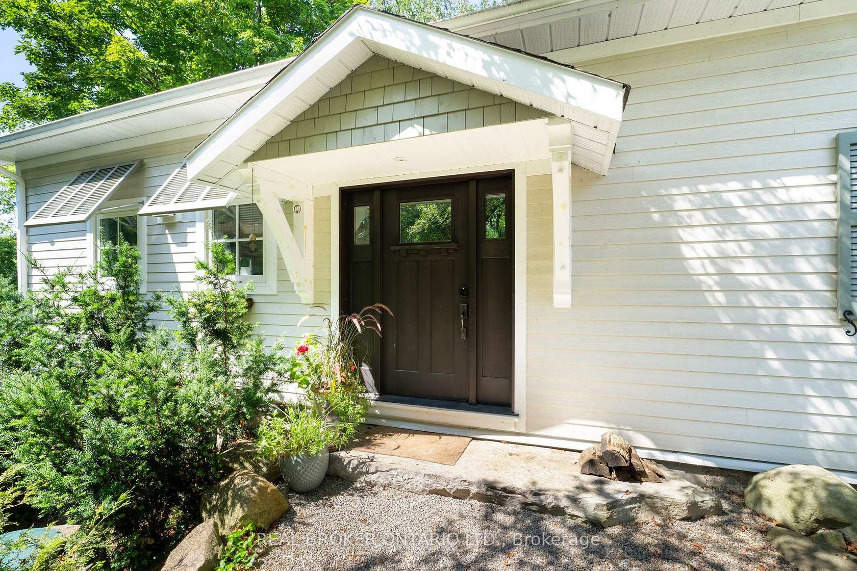 17170 Old Main Street, Rural Caledon, Caledon by Loree Meneguzzi Real Estate 17170 Old Main Street, Rural Caledon, Caledon