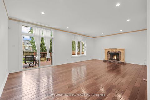 Photo 2 at 48 Berkindale Drive, Windfields, Toronto