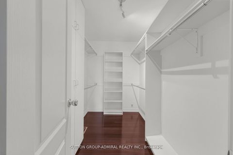 Photo 8 at 48 Berkindale Drive, Windfields, Toronto