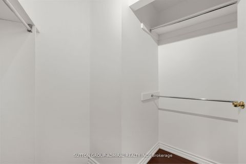 Photo 10 at 48 Berkindale Drive, Windfields, Toronto