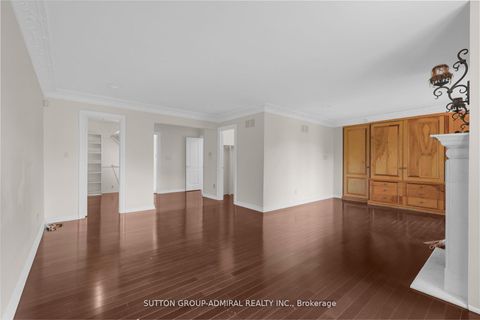 Photo 17 at 48 Berkindale Drive, Windfields, Toronto