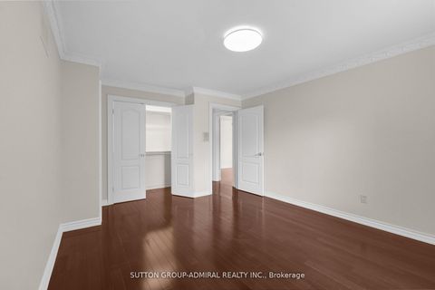 Photo 19 at 48 Berkindale Drive, Windfields, Toronto