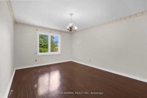 Photo 21 at 48 Berkindale Drive, Windfields, Toronto