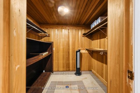 Photo 32 at 48 Berkindale Drive, Windfields, Toronto