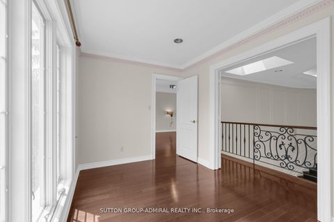 Photo 35 at 48 Berkindale Drive, Windfields, Toronto