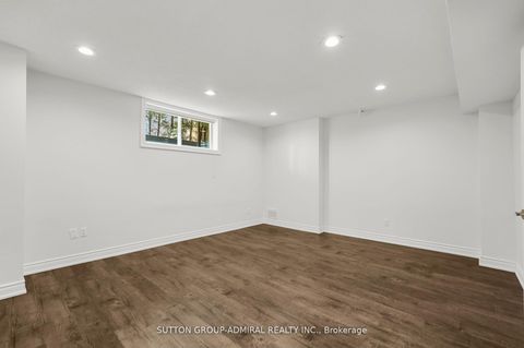Photo 42 at 48 Berkindale Drive, Windfields, Toronto