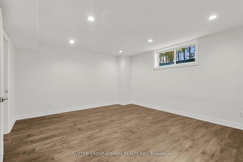 Photo 44 at 48 Berkindale Drive, Windfields, Toronto