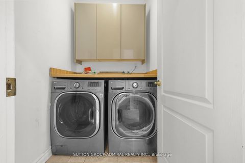 Photo 46 at 48 Berkindale Drive, Windfields, Toronto