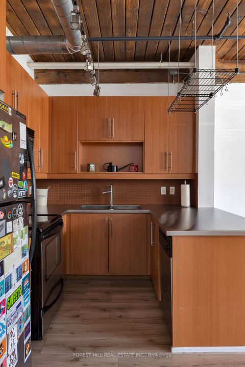 Photo 9 at 105 - 2154 Dundas Street W, Roncesvalles, Toronto