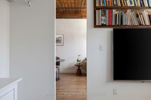 Photo 22 at 105 - 2154 Dundas Street W, Roncesvalles, Toronto