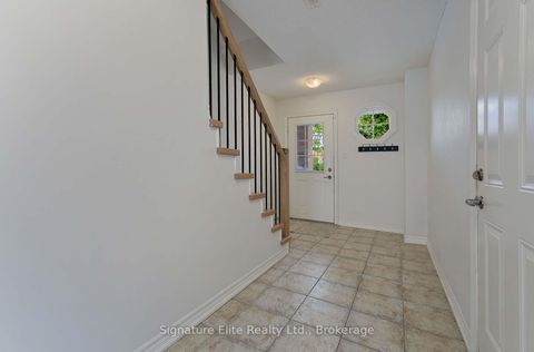 Photo 5 at 7 - 57 Ferndale Drive S, Ardagh, Barrie