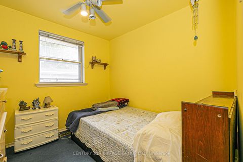 Photo 16 at 116 Longford Drive, London, Newmarket