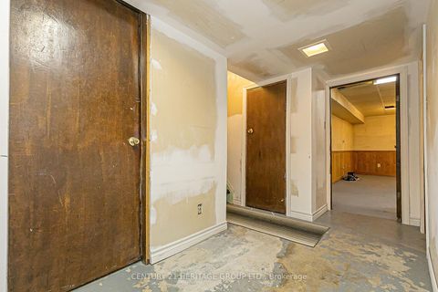 Photo 22 at 116 Longford Drive, London, Newmarket