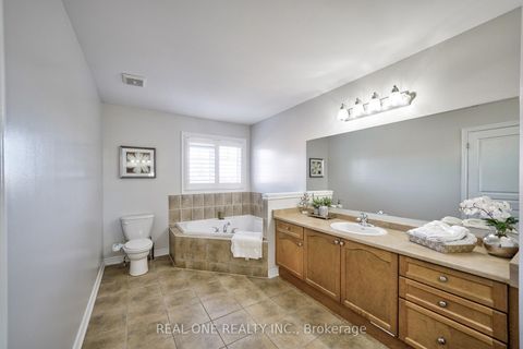 Photo 26 at 29 Seiffer Crescent, Jefferson, Richmond Hill