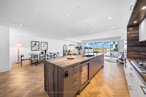 Photo 2 at 213 - 155 Merchants' Wharf, Waterfront Communities C8, Toronto