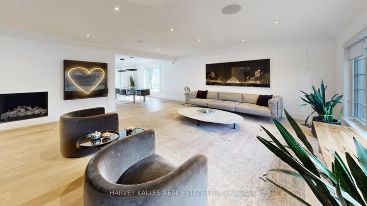 Photo 5 at 7 Hawksbury Drive, Bayview Village, Toronto