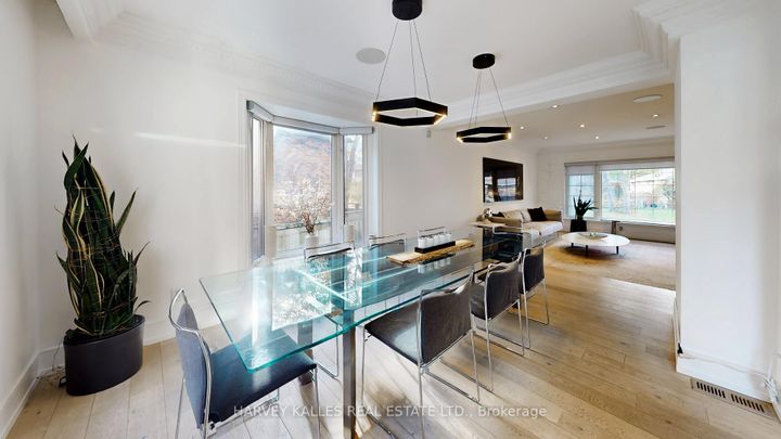 Photo 7 at 7 Hawksbury Drive, Bayview Village, Toronto