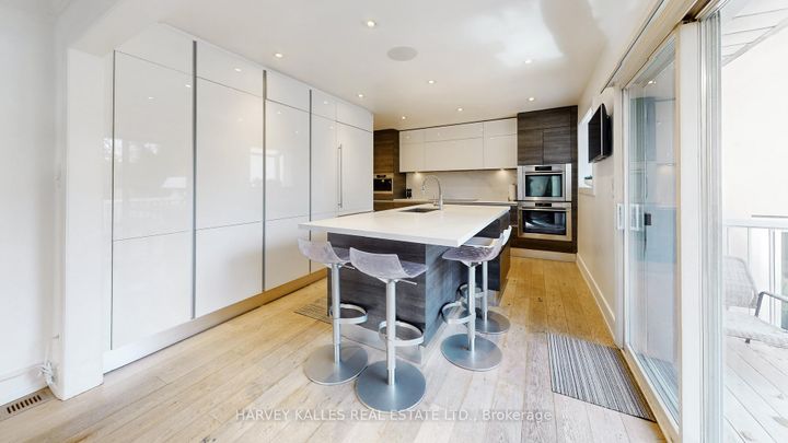 Photo 11 at 7 Hawksbury Drive, Bayview Village, Toronto