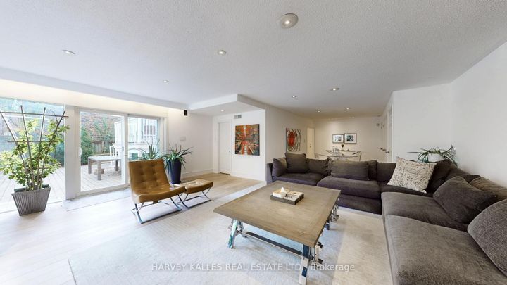 Photo 26 at 7 Hawksbury Drive, Bayview Village, Toronto