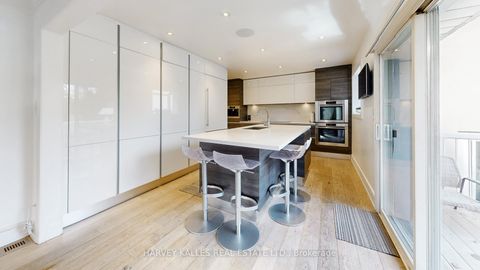 Photo 11 at 7 Hawksbury Drive, Bayview Village, Toronto