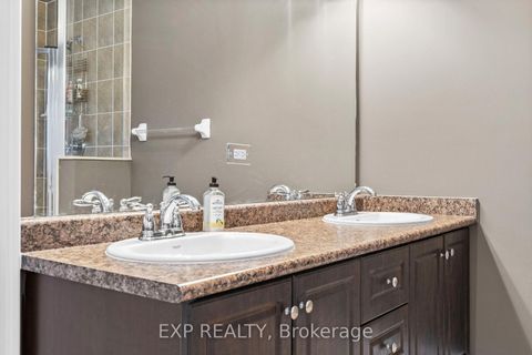 Photo 31 at 13 - 450 Worthington Avenue, Oak Ridges Lake Wilcox, Richmond Hill