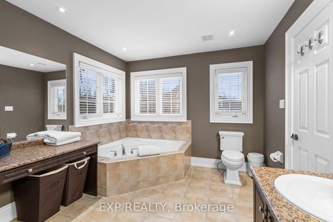 Photo 32 at 13 - 450 Worthington Avenue, Oak Ridges Lake Wilcox, Richmond Hill